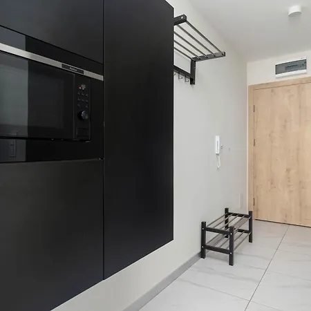 Perłowa Przystań Eleganckie Studio z Parkingiem i Basenem w Kołobrzegu by Noclegi Renters Apartament Kołobrzeg