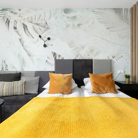 Perłowa Przystań Eleganckie Studio z Parkingiem i Basenem w Kołobrzegu by Noclegi Renters * Kołobrzeg