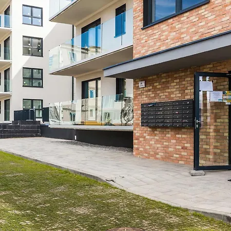 Apartament Perłowa Przystań Eleganckie Studio z Parkingiem i Basenem w Kołobrzegu by Noclegi Renters
