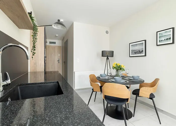 Apartament Perłowa Przystań Eleganckie Z Parkingiem I Basenem W Kołobrzegu By Renters